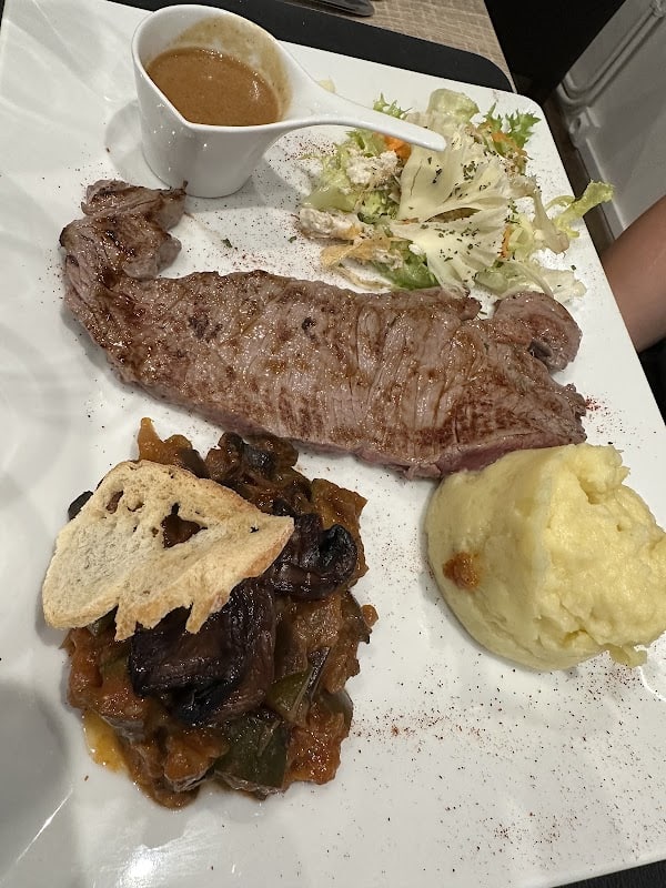 Restaurant Le 98 à Breteuil, France