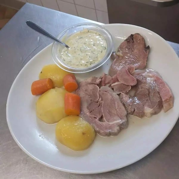 Restaurant Le Bar Du Dépôt à Nevers, France