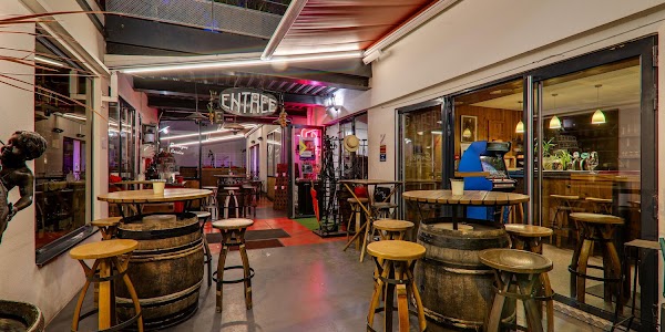 Restaurant Le Barbezingue à Châtillon, France