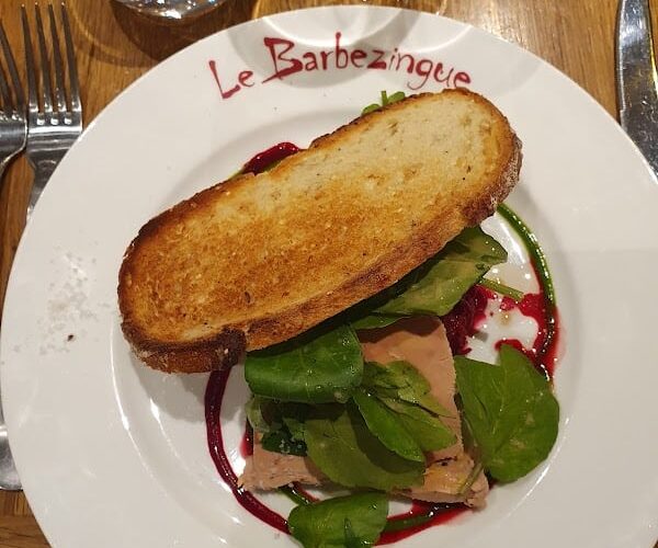 Restaurant Le Barbezingue à Châtillon, France