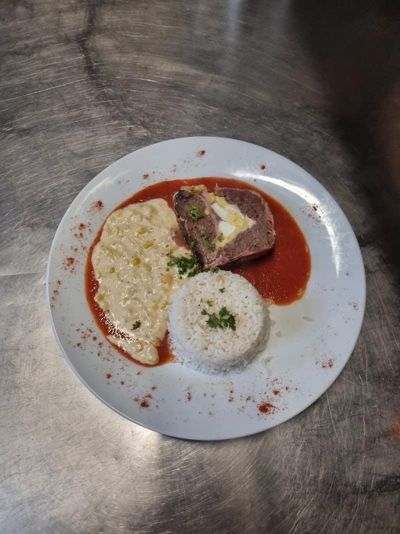 Restaurant Le Bellevue Lisieux à Lisieux, France