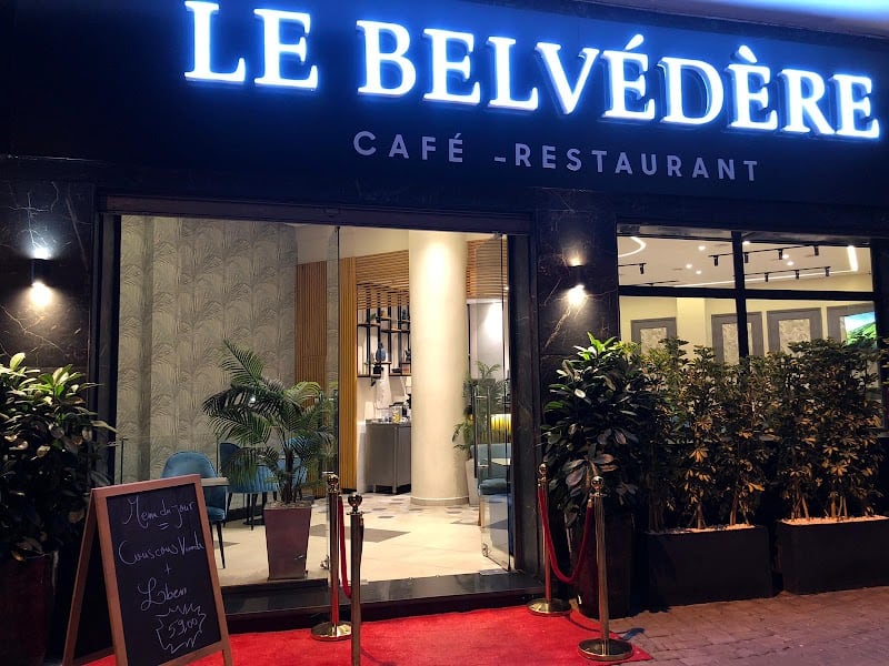 Le Belvédère café & restaurant à Dar-el-Beida, Maroc