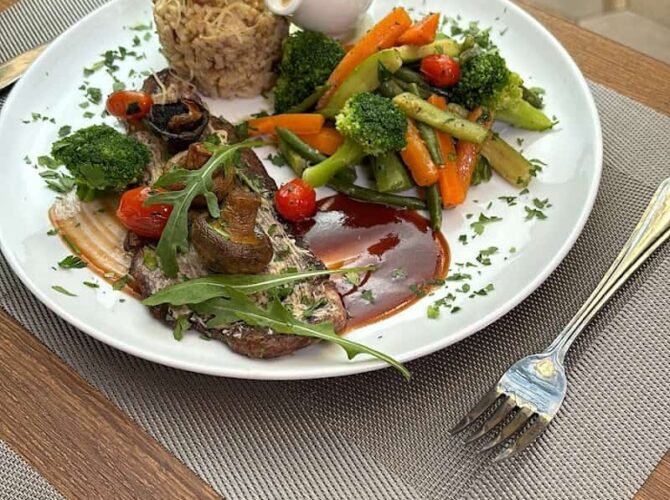 Le Belvédère café & restaurant à Dar-el-Beida, Maroc