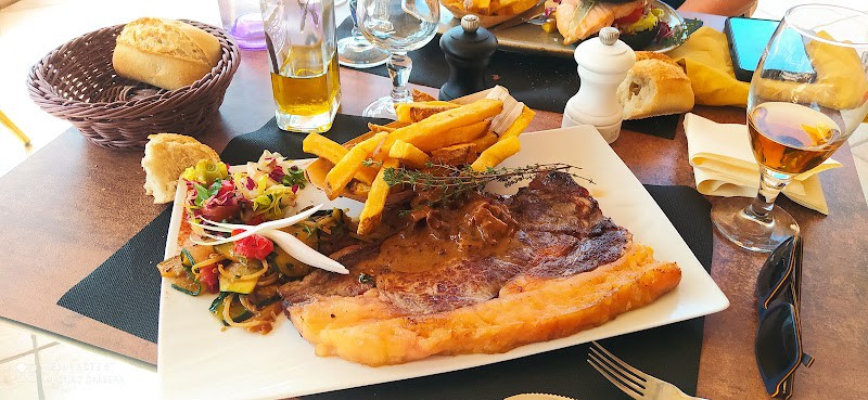 Restaurant Le Belvédère à Porto Ota, France