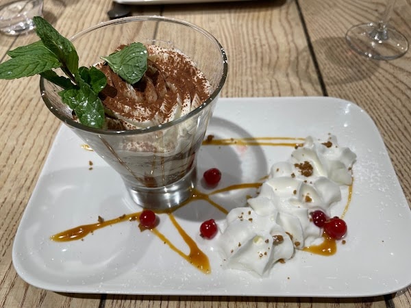 Restaurant Le Bistro Des Halles à Chartres, France