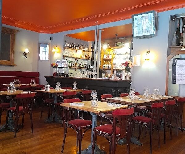 Restaurant Le Bistrot 9 à Fontainebleau, France