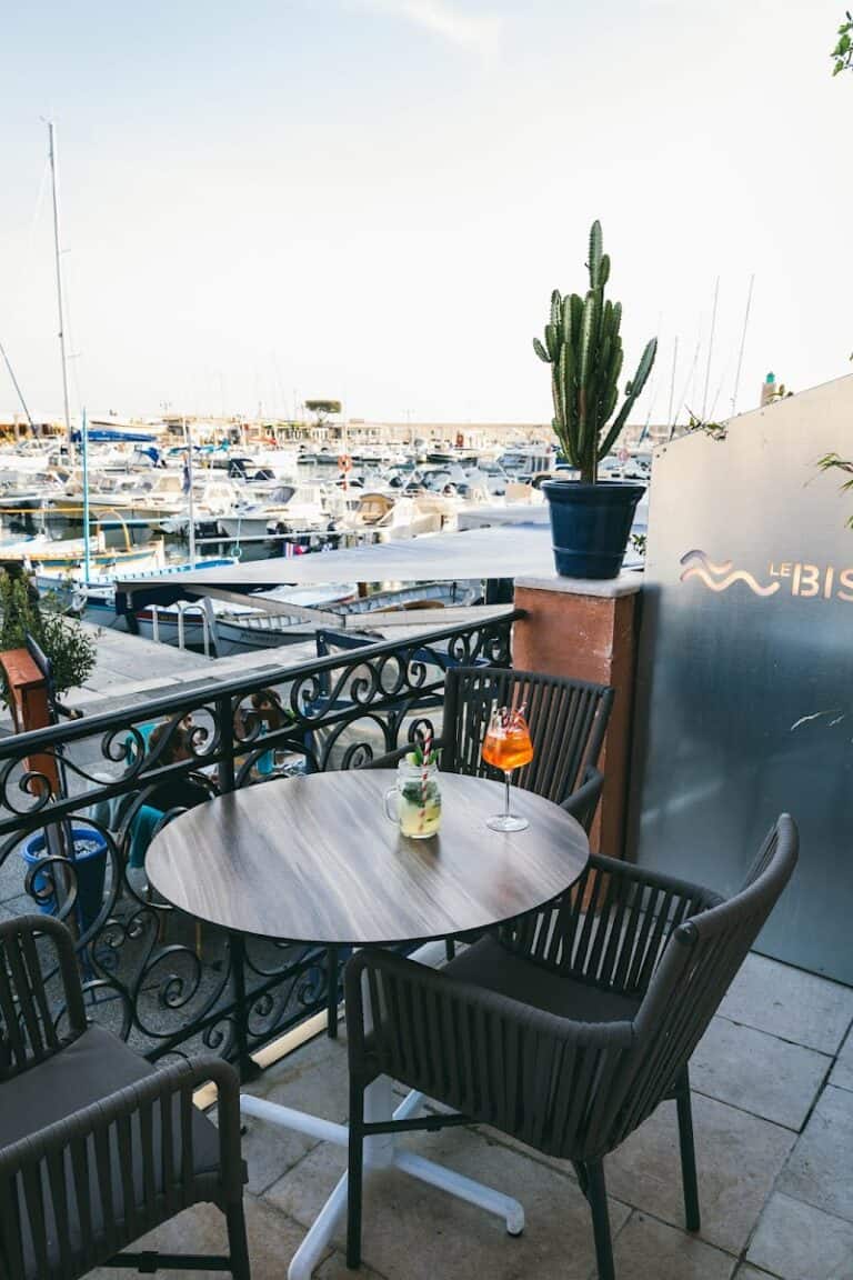 Restaurant Le Bistrot de Nino à Cassis, France — photo 1