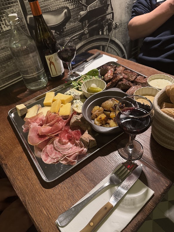 Restaurant Le Bistrot des Amis à Aurillac, France