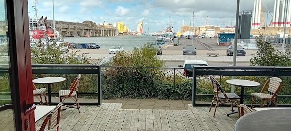 Restaurant Le Bistrot du Grand Pavois à Saint-Nazaire, France