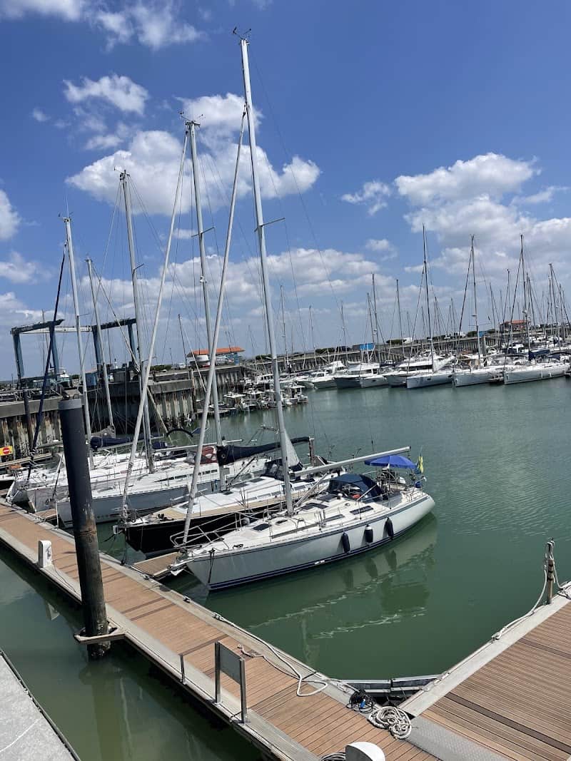 Restaurant Le Bistrot Du Port à Le Verdon-sur-Mer, France