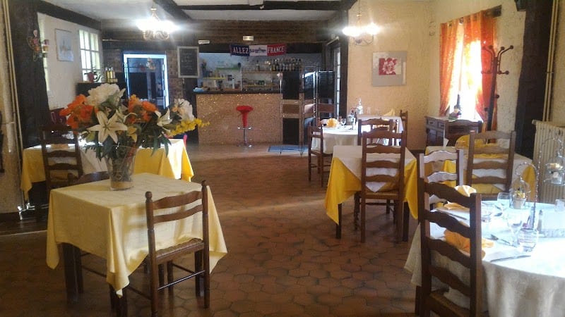 Restaurant Le Bistrot St Pierre à Condécourt, France