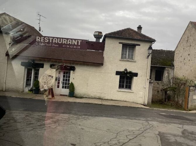 Restaurant Le Bistrot St Pierre à Condécourt, France