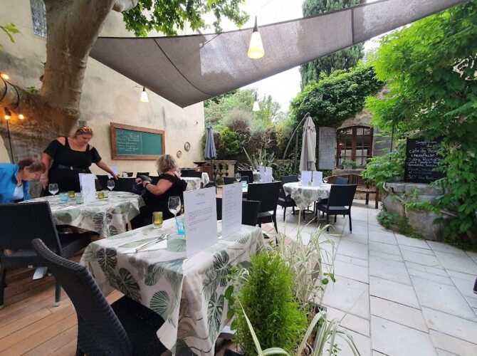 Restaurant Le Bocage à La Roque-d'Anthéron, France