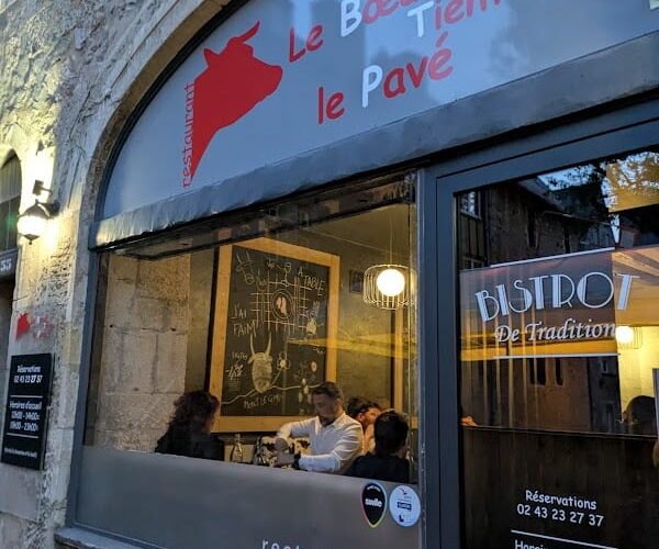 Restaurant Le Boeuf Tient le Pavé à Le Mans, France