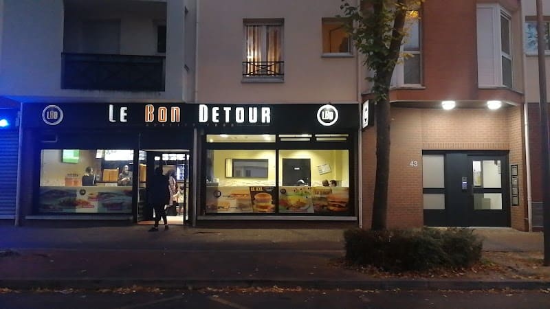Restaurant Le Bon Detour à Cergy, France