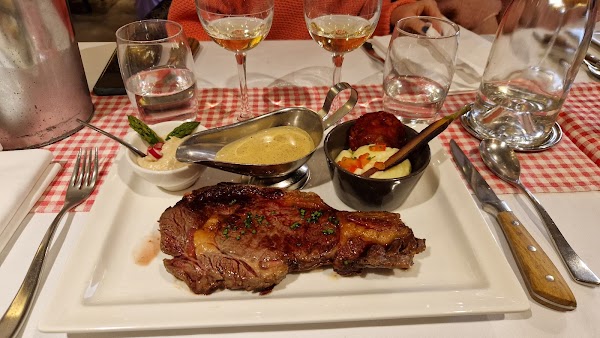 Restaurant Le Bouchon Eric à Annecy, France