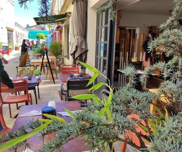 Restaurant Le Cabanon à Saint-Jean-d'Angély, France