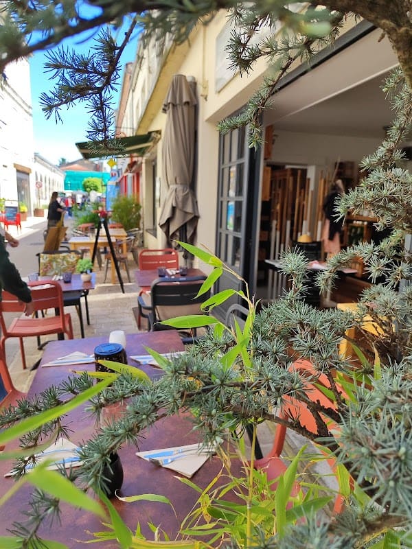 Restaurant Le Cabanon à Saint-Jean-d'Angély, France