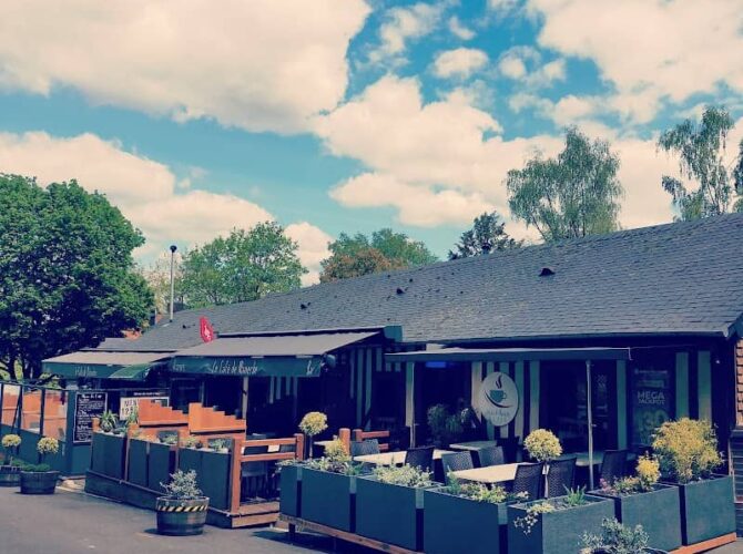 Restaurant Le Cafe De Manerbe à Manerbe, France