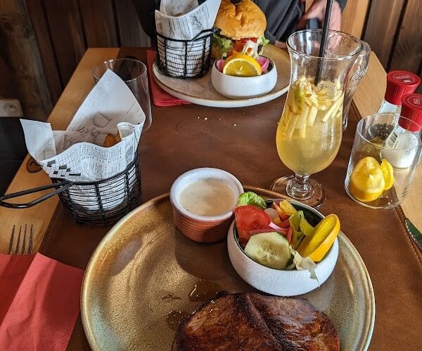 Le Caméo Grill Restaurant à Bertrix, Belgique