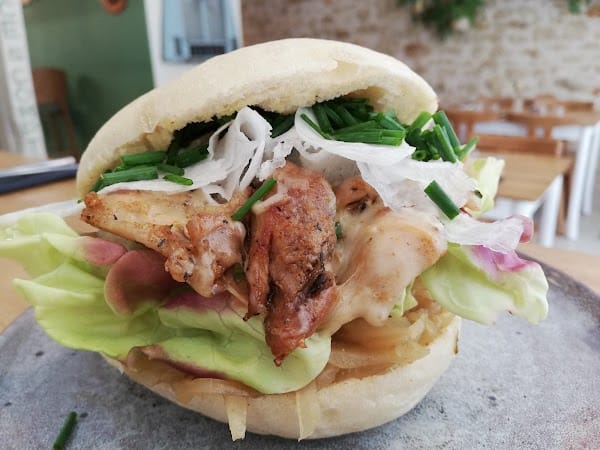 Restaurant Le CAMION De MAMIE. Midi : lundi au vendredi / Soir : mardi & jeudi à Le Mans, France