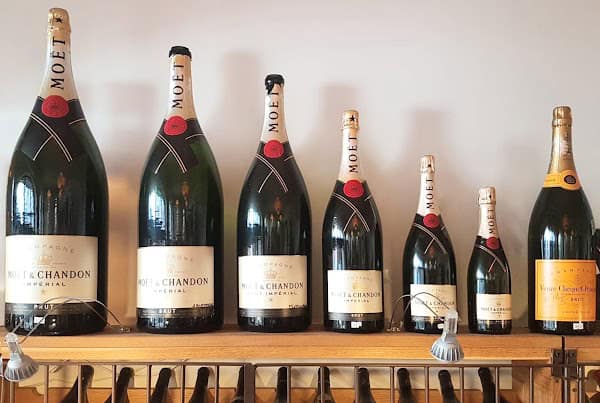 Restaurant Le carré des maîtres à Aubenas, France