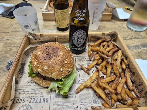 Restaurant Le Cass’croût à Saint-Pardoux-du-Breuil, France