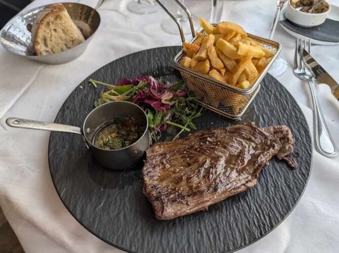 Restaurant Le Central Bellevue à Meudon, France