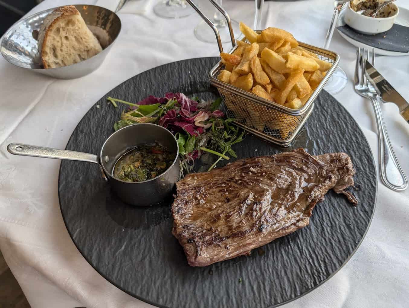 Restaurant Le Central Bellevue à Meudon, France