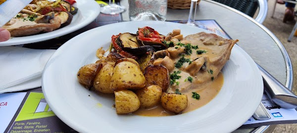 Restaurant Le Central Sarl à Vic-en-Bigorre, France