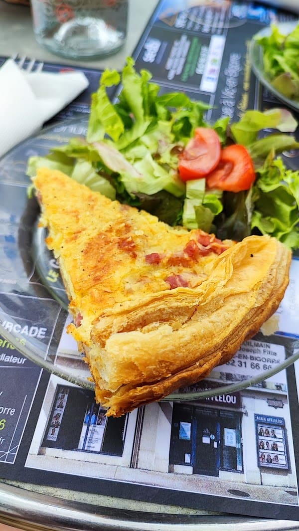 Restaurant Le Central Sarl à Vic-en-Bigorre, France