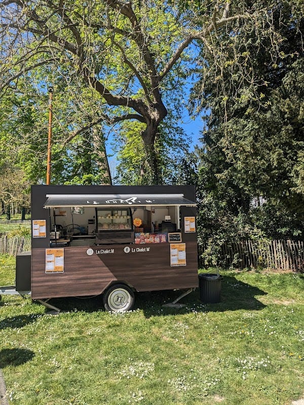 Restaurant LE CHALET M’ à Orly, France