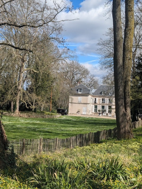 Restaurant LE CHALET M’ à Orly, France
