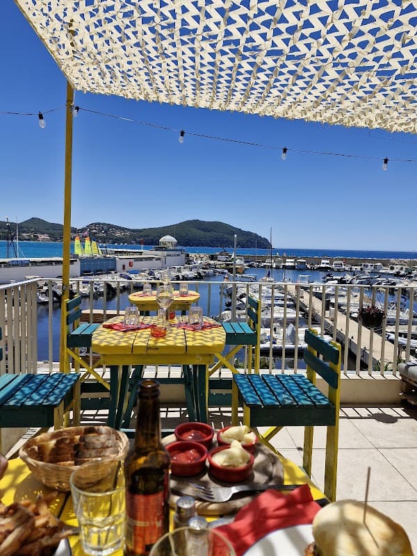 Restaurant Le Christina à Saint-Cyr-sur-Mer, France