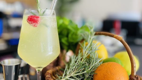 Restaurant Le Clos de Loré à Sainte-Suzanne-et-Chammes, France