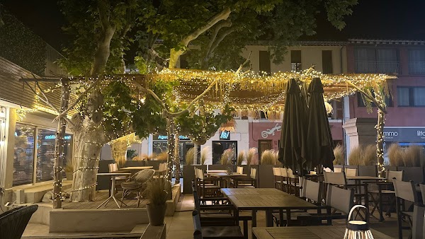 Restaurant Le Clou du Zèbre à Saint-Cyr-sur-Mer, France