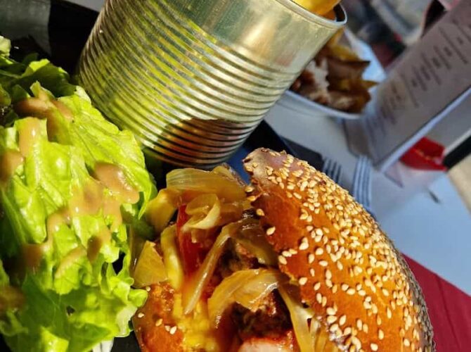 Restaurant Le Coin Sympa à La Brède, France