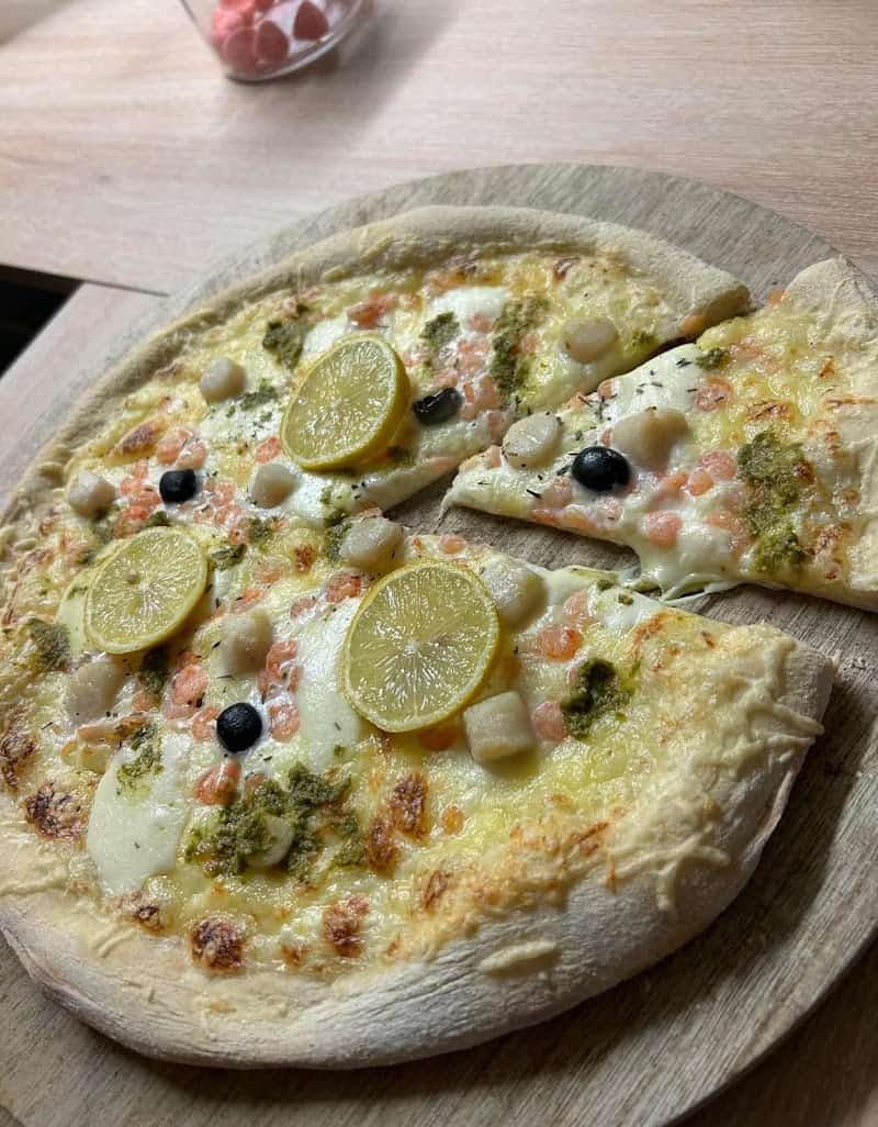 Restaurant Le comptoir a pizzas à Courthézon, France
