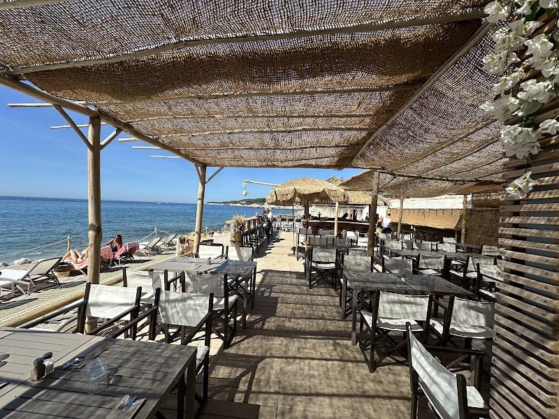 Restaurant Le Comptoir de la Plage à Cassis, France