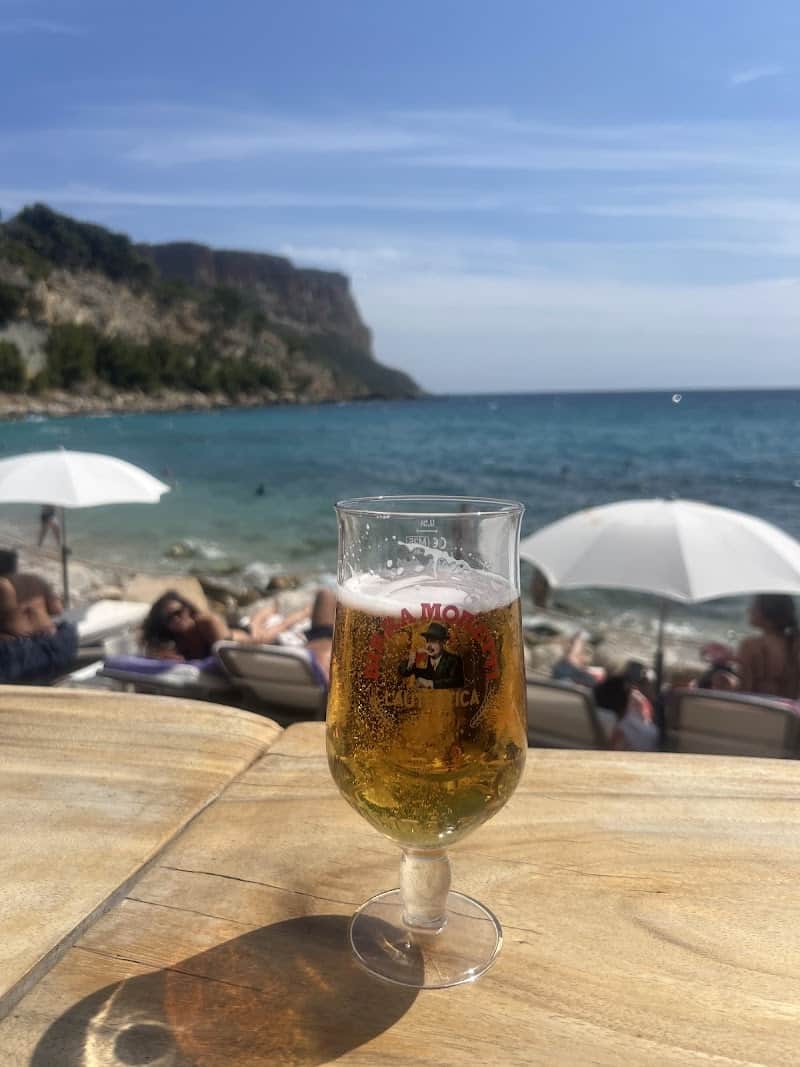 Restaurant Le Comptoir de la Plage à Cassis, France