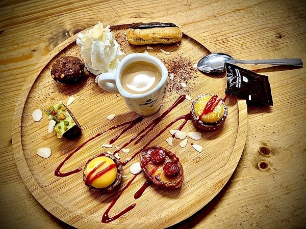 Restaurant Le Comptoir à Cap-d'Ail, France