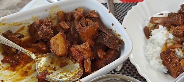 Restaurant Le cône Volcanique à Le Tampon, La Réunion