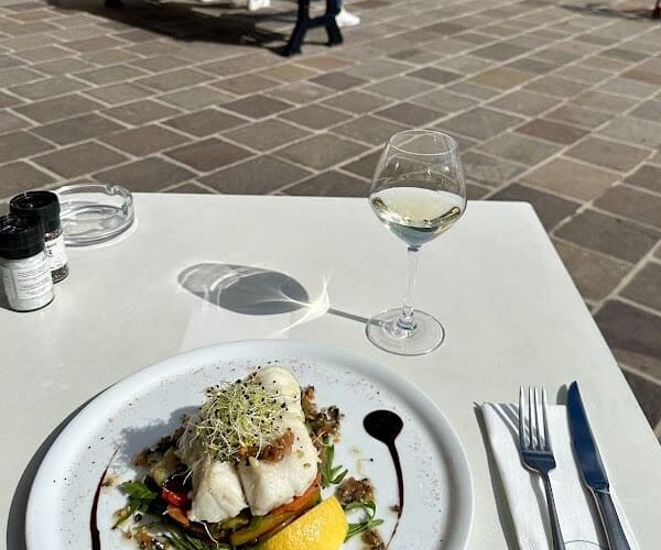 Restaurant Le Cosmo à Villefranche-sur-Mer, France