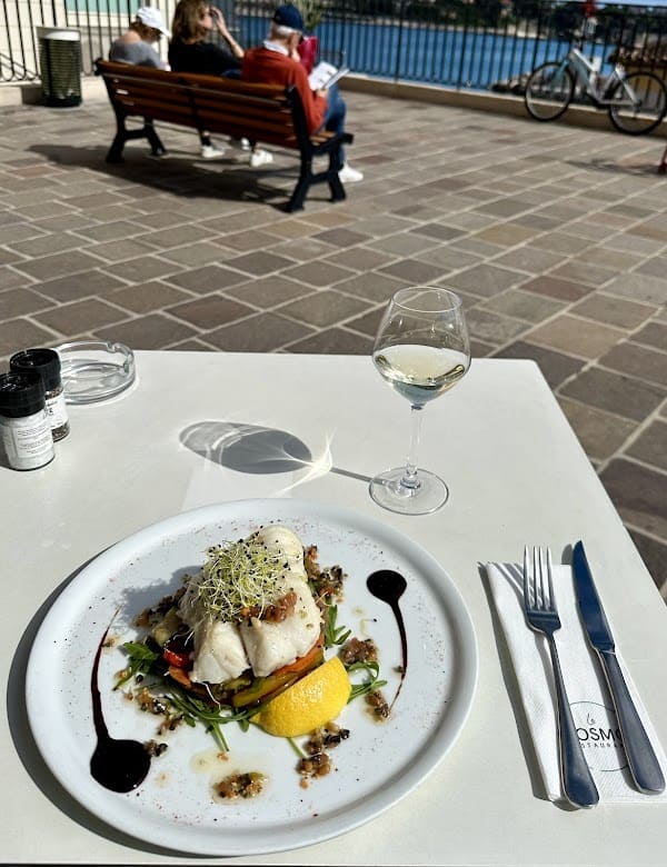 Restaurant Le Cosmo à Villefranche-sur-Mer, France
