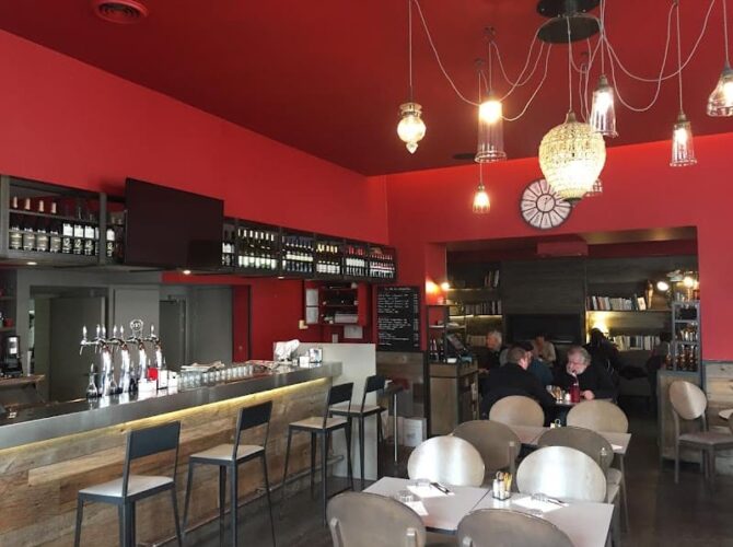 Restaurant Le Cosmopolitain à Saint-Jean-de-Luz, France