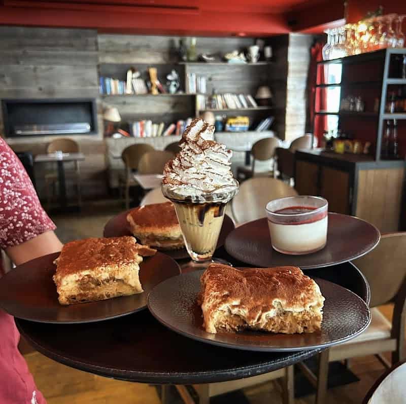 Restaurant Le Cosmopolitain à Saint-Jean-de-Luz, France