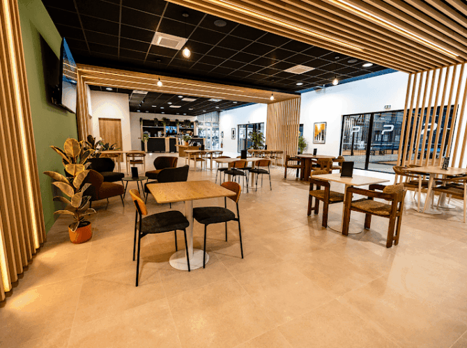 Restaurant Le Courtside | Food & Drinks à Trappes, France