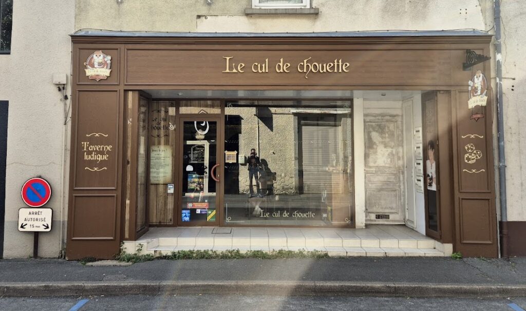 Restaurant Le cul de chouette – Taverne ludique à Les Herbiers, France