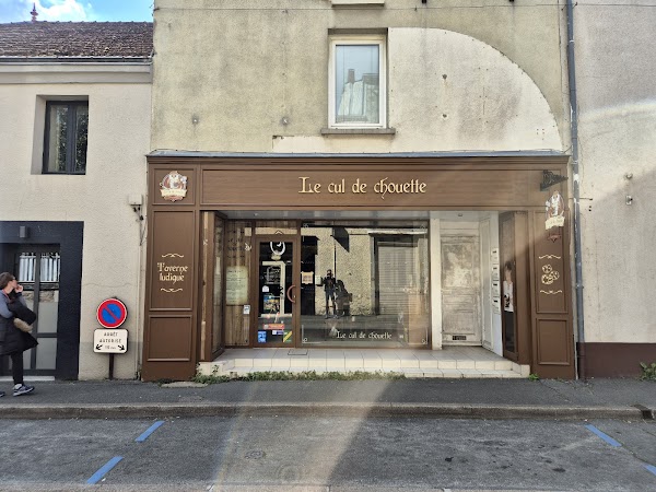 Restaurant Le cul de chouette – Taverne ludique à Les Herbiers, France