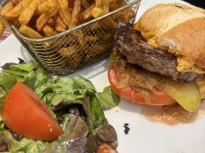 Restaurant Le Diplomate à Lisieux, France